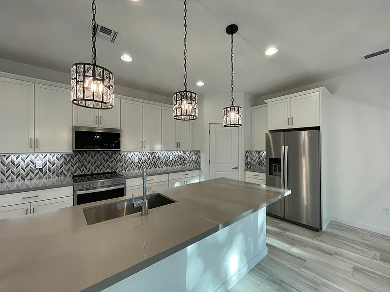 4415 Arcturus Ln — Photo 14