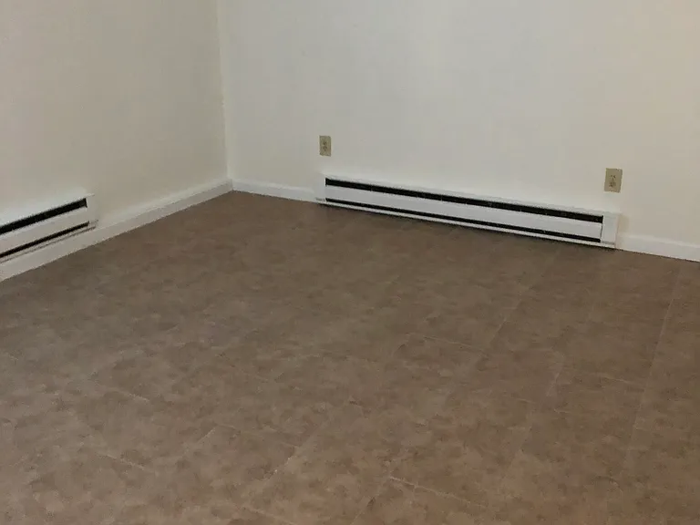 23B Columbia Ave #B — Photo 5
