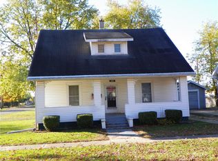 2401 Marion Ave, Mattoon, IL 61938