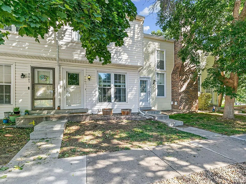9061 W Floyd Ave