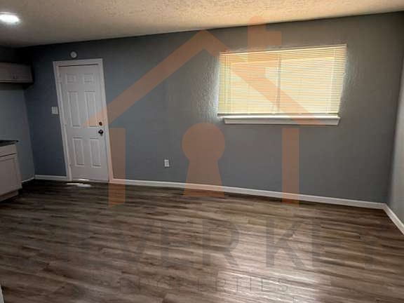 3rd image of 1005 SW 46th St