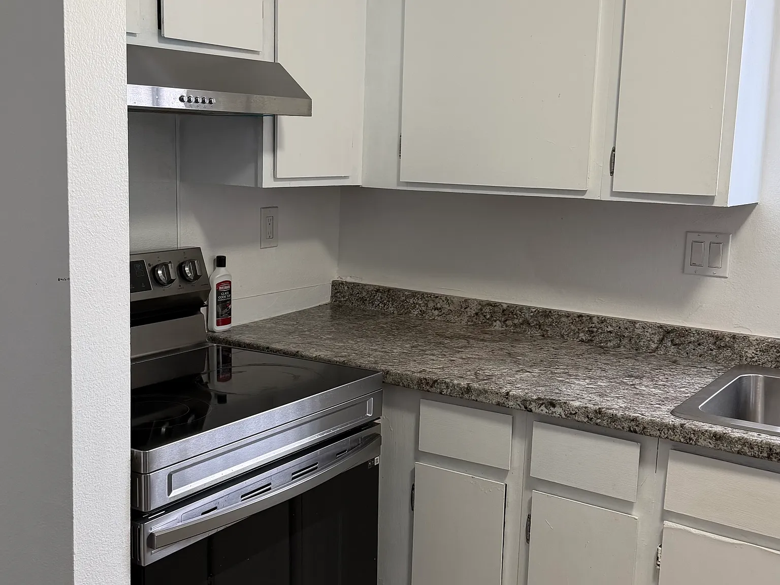 2 bed, 674 sqft, $3,000 — Photo 4