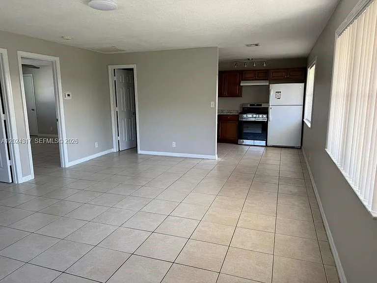 588 Holly Dr #B — Photo 5