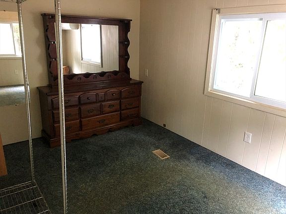 3rd image of 447 Washington St