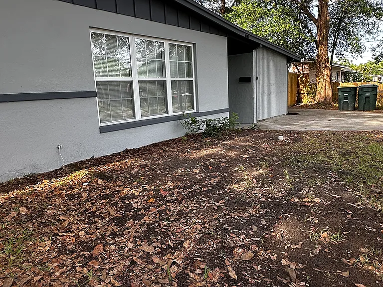 10757 S Hawaii Dr — Photo 23