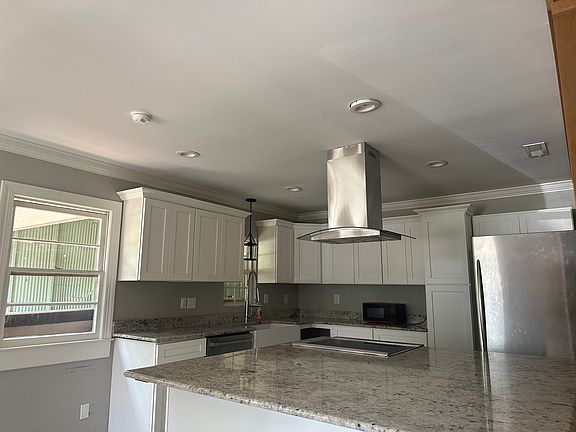 4th image of 1629 Chippendale Rd