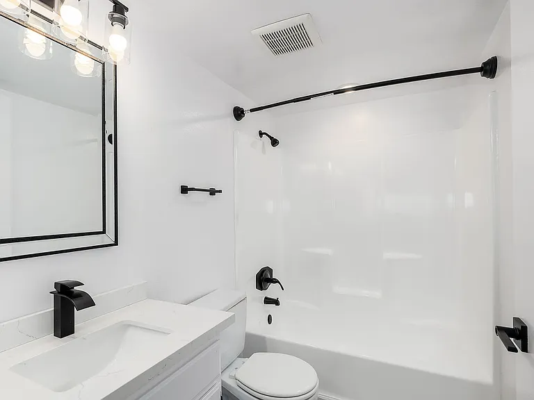 132 Clark Dr — Photo 11