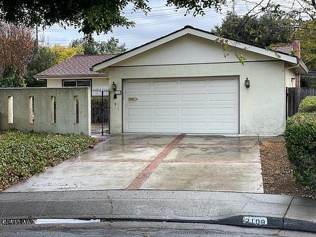 1st image of 2109 Quinn Ave