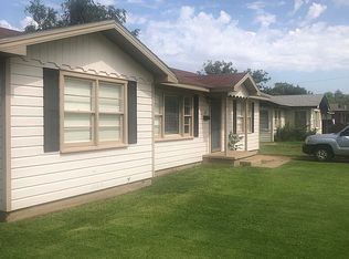 211 Juanita St, Plainview, TX 79072