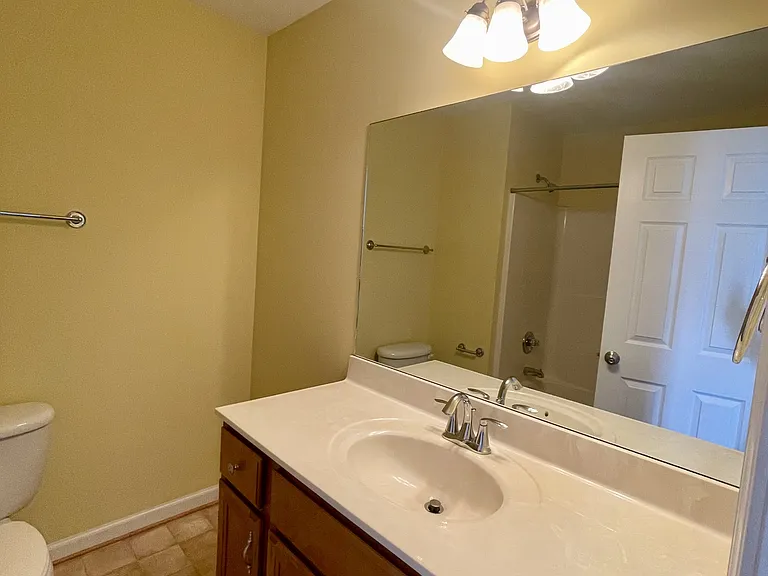 616 Capstone Dr #1 — Photo 21