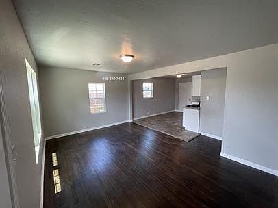 2nd image of 2021 NE 17th St