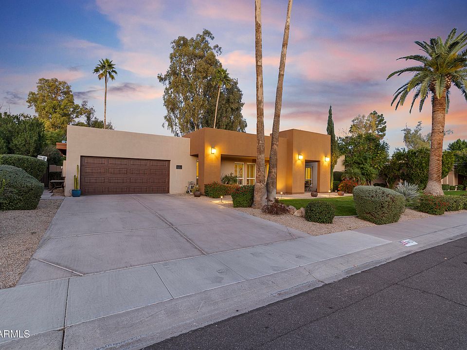 1st image of 8410 E VIA DE JARDIN --