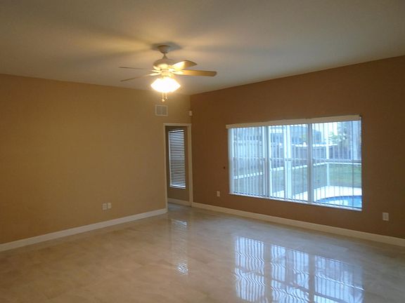 3rd image of 2049 Oswego Dr