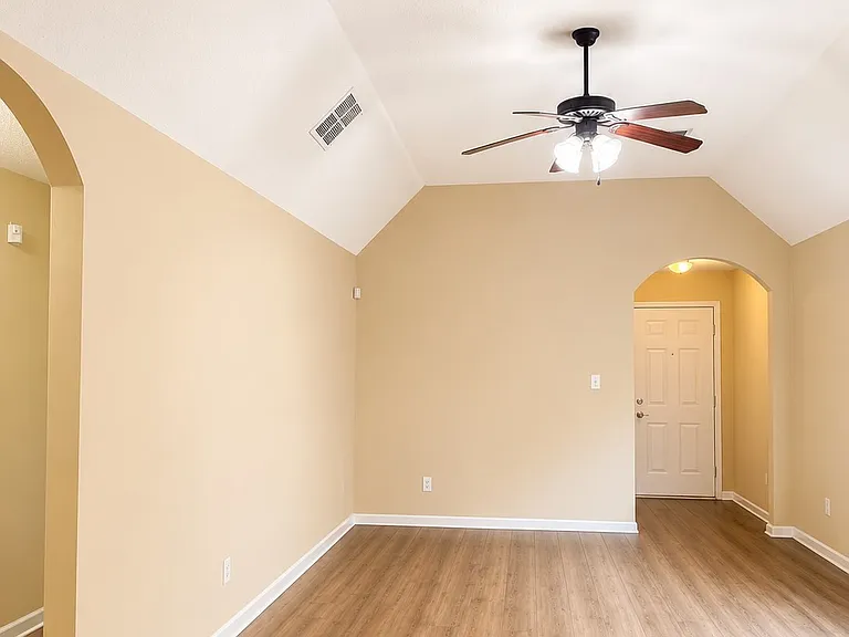 931 Carina Pass — Photo 4
