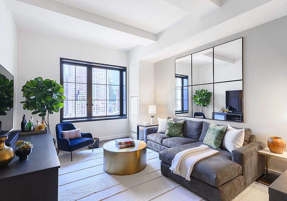 1st image of 425 W 50th St APT 14C