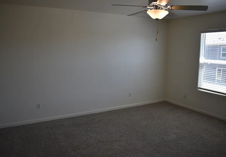 698 Jessie Dr — Photo 26