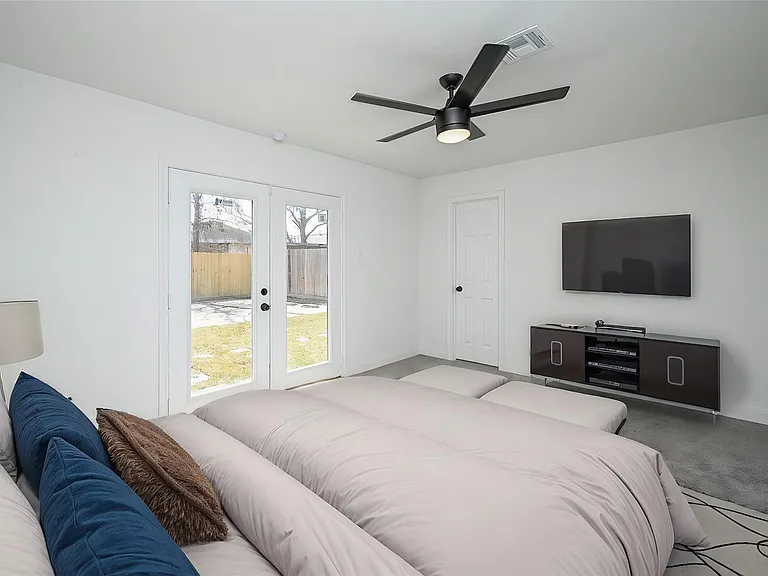 4710 Hershe St — Photo 7
