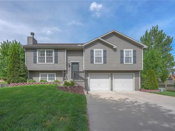 11517 N Laurel Ct, Kansas City, MO 64157