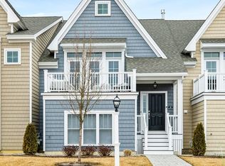 4 Blackberry Ln, Plymouth, MA 02360