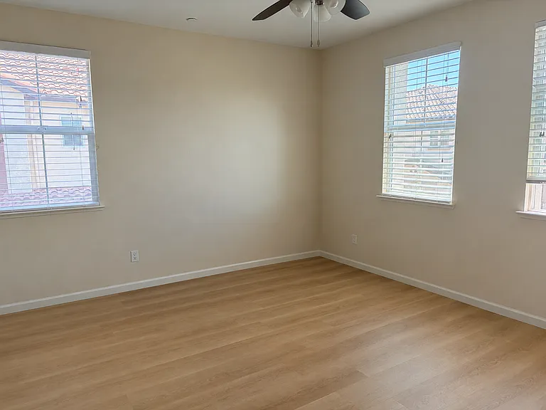 2618 Celadon Cir #4 — Photo 6