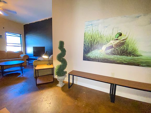 4th image of 1001 Cherry St #302