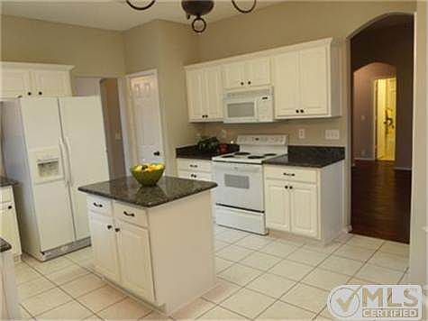 4th image of 1528 Fairfield Ct