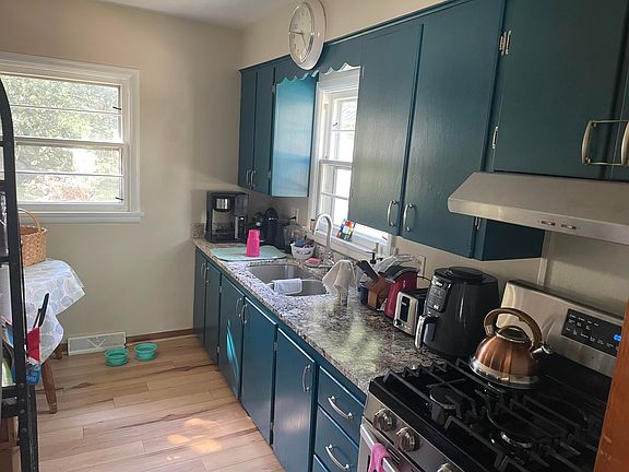 5th image of 4675 3rd St