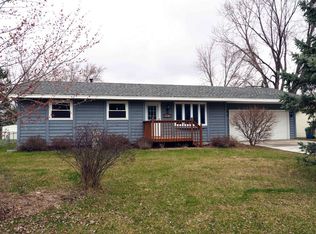 2605 Woodale Dr, Mounds View, MN 55112