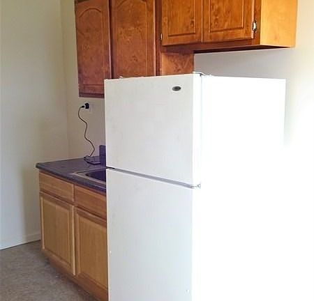 5th image of 684 E 222nd St APT 2H