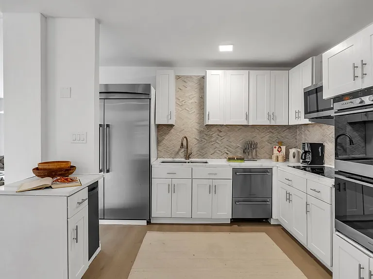 261 Park Ave #3 — Photo 21