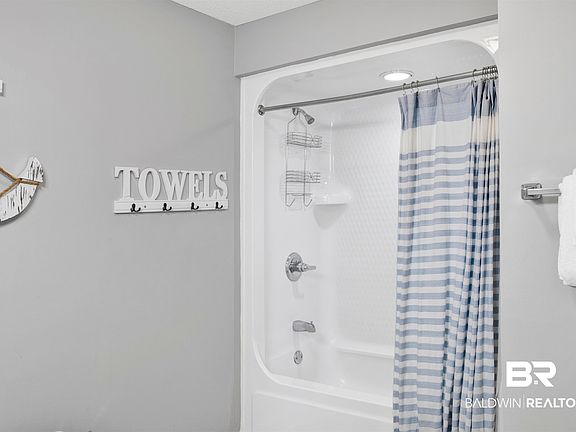 5th image of 27580 Canal Rd APT 1408