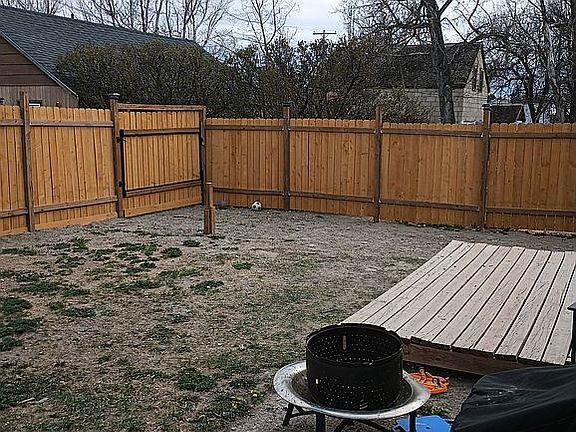 5th image of 131 3rd Ave NW