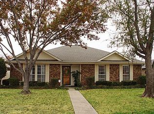 1308 E Branch Hollow Dr, Carrollton, TX 75007