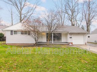 6393 Springwood Rd, Parma Heights, OH 44130