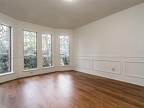 3rd image of 3405 Omar Ln