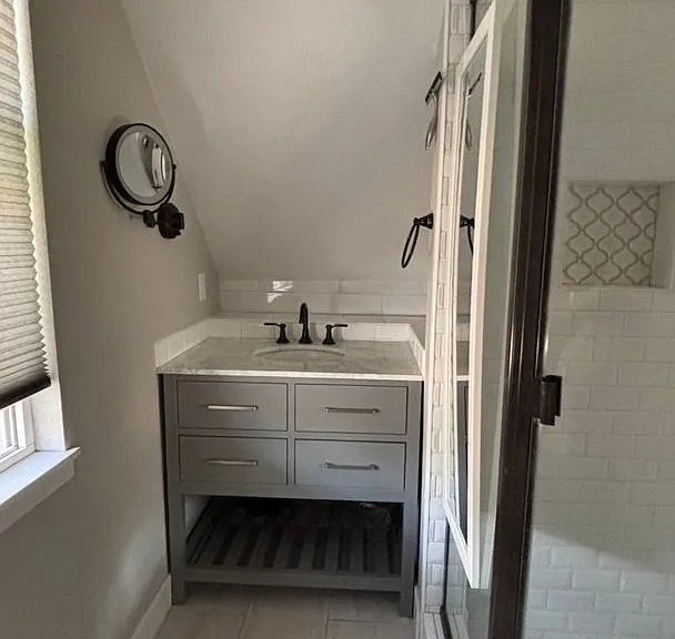 212 Illinois Ave — Photo 12