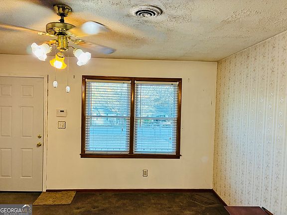 4th image of 6795 Tralee Dr