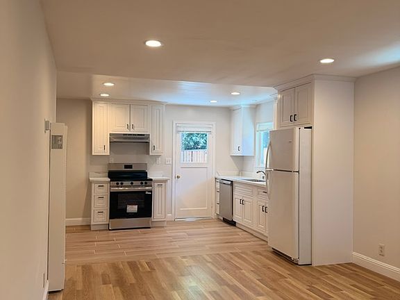 2nd image of 778 San Juan Dr