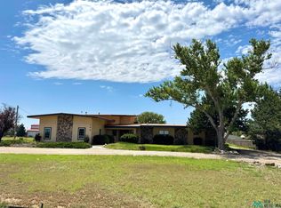 209 Springfield Dr, Clovis, NM 88101