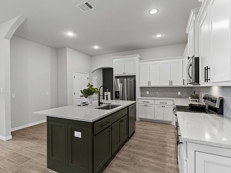 6111 Collins Ct — Photo 10