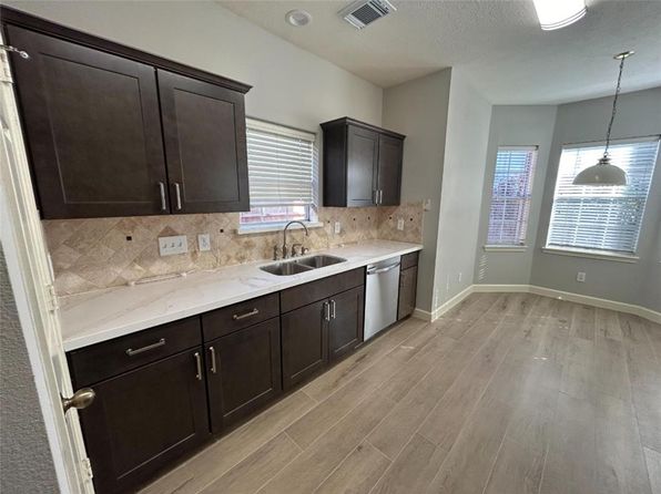 12215 Meadow Lane Ct