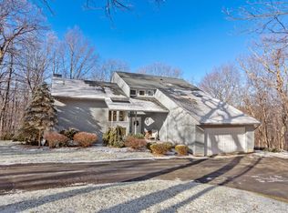 98 Miller Rd, Kinnelon, NJ 07405