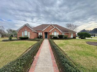 303 Waterwood Dr, Orange, TX 77630