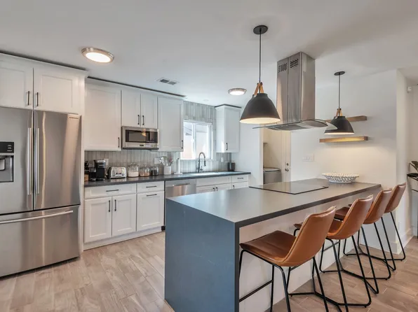 8720 E Jackrabbit Rd, Scottsdale, AZ 85250