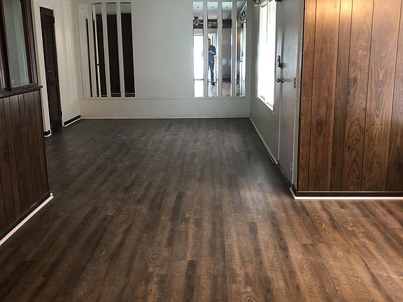 2nd image of 9910 Omar Khayyam Blvd