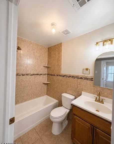 426 Marshall St — Photo 6