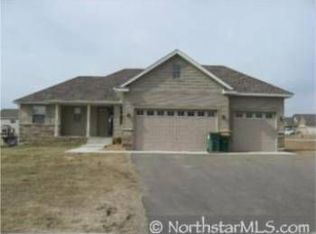 1901 Cattle Ct, Buffalo, MN 55313