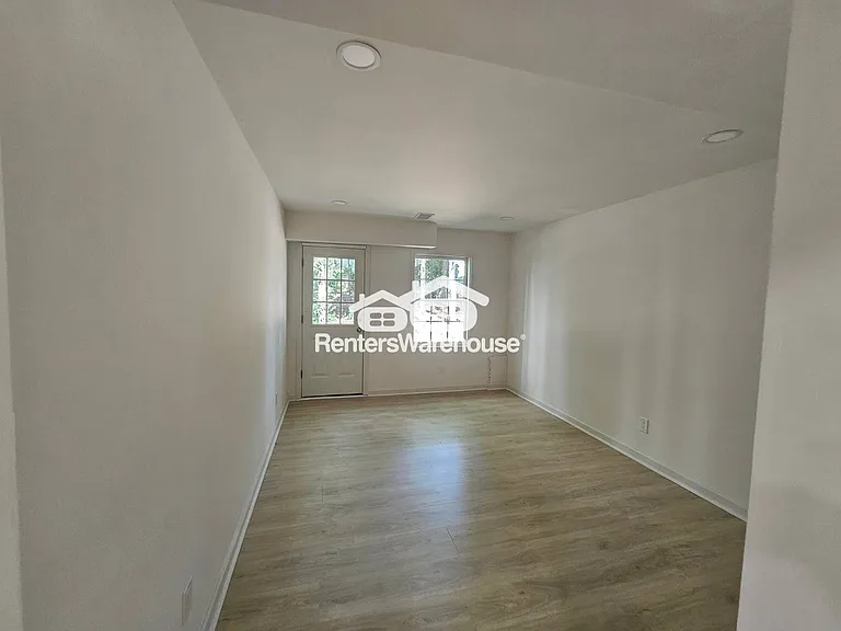 2530 Wellsley Ln — Photo 48