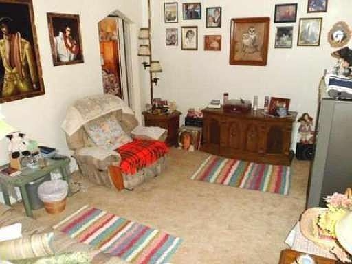 4th image of 21608 Finlan St