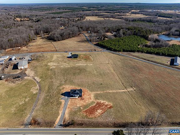 2nd image of 2794 S Constitution Rte